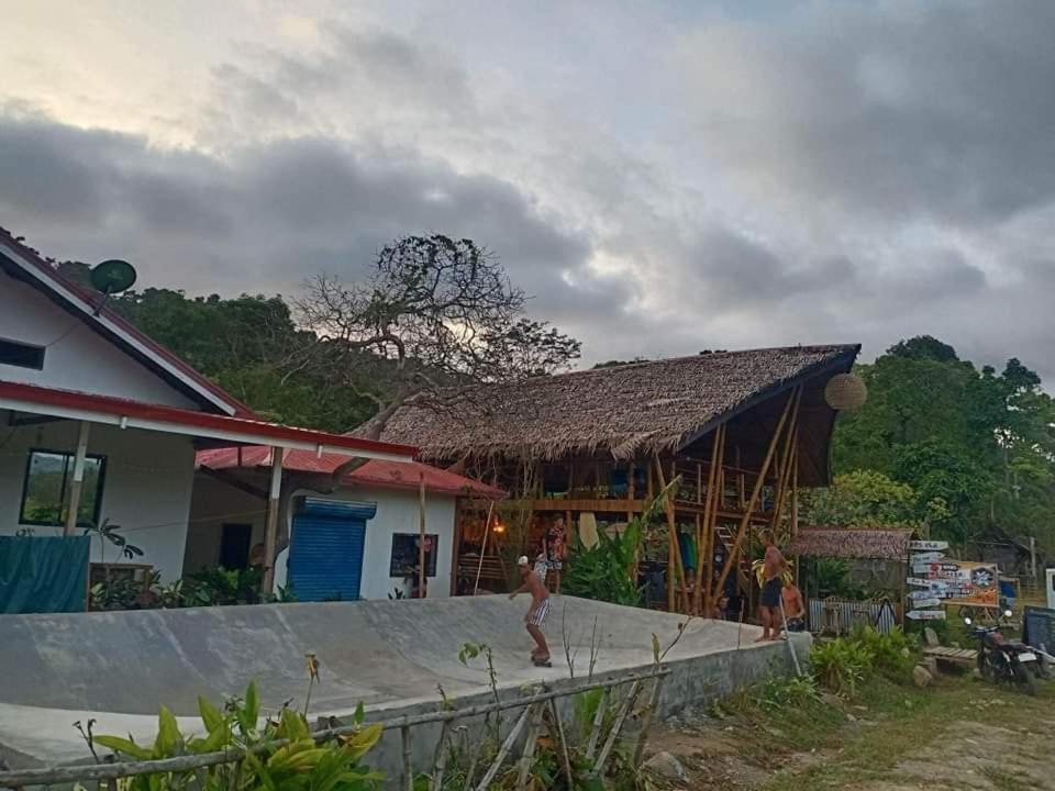 Auberge de jeunesse Surf And Skate Duli El Nido By Kiteclub Palawan Extérieur photo